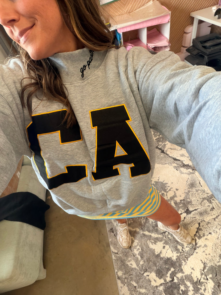 CA Mockneck sweatshirt - PRE ORDER round 2