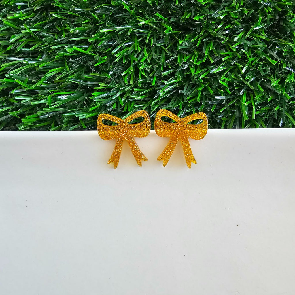 Bow Studs- Yellow Gold