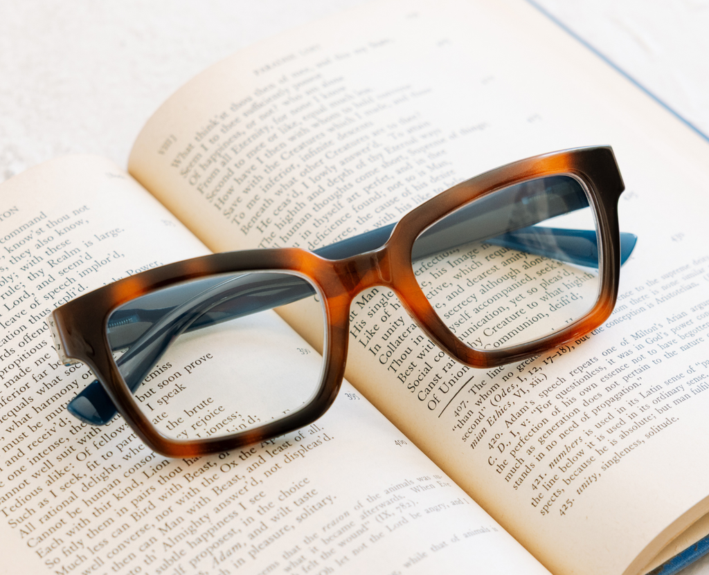 Siren (Blue Light): Black/Cobalt Tortoise / Reading / 2.75