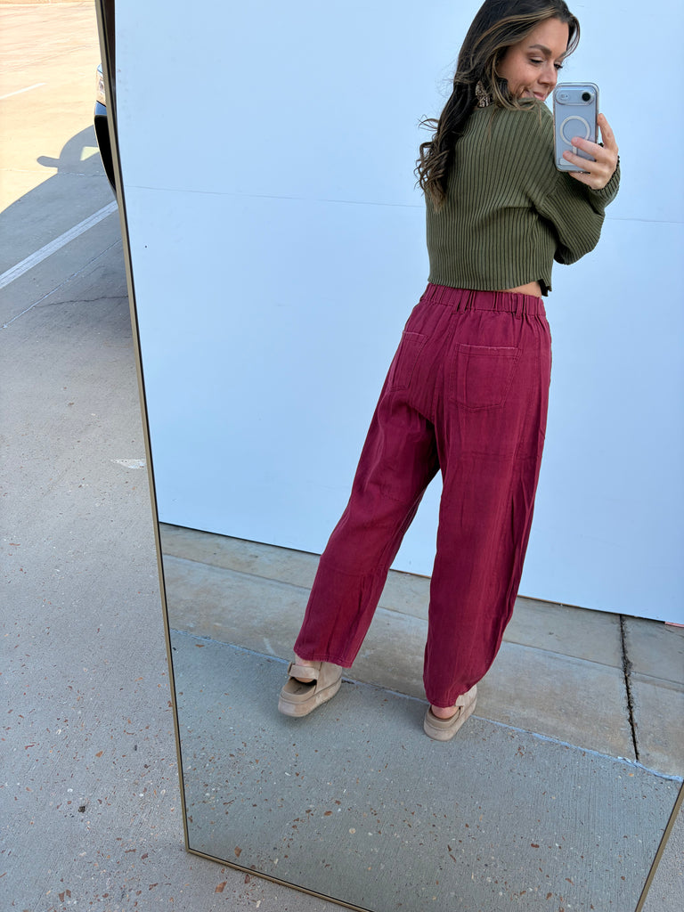 Vivid Fade Barrel Jeans - Washed Burgundy