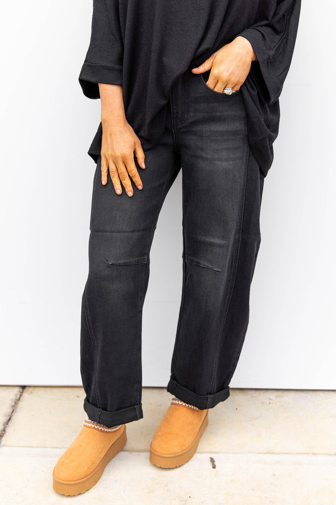 Skyline Barrel Jeans - Black