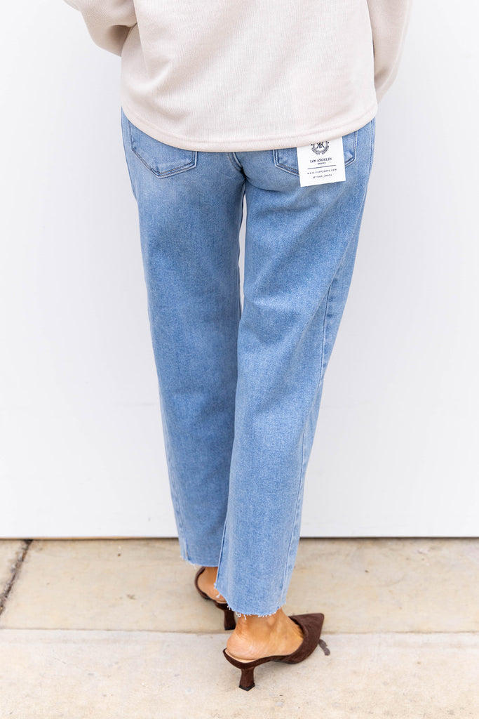 Cityline Curve Crop Jeans - Light