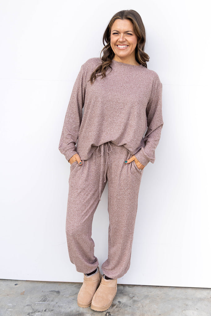 Soft Focus Lounge Set - Brown