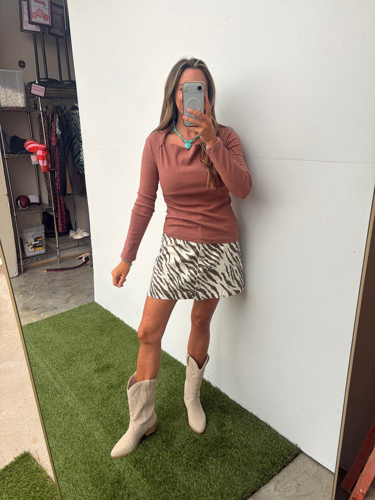 Basic Not Boring Blouse - Mocha