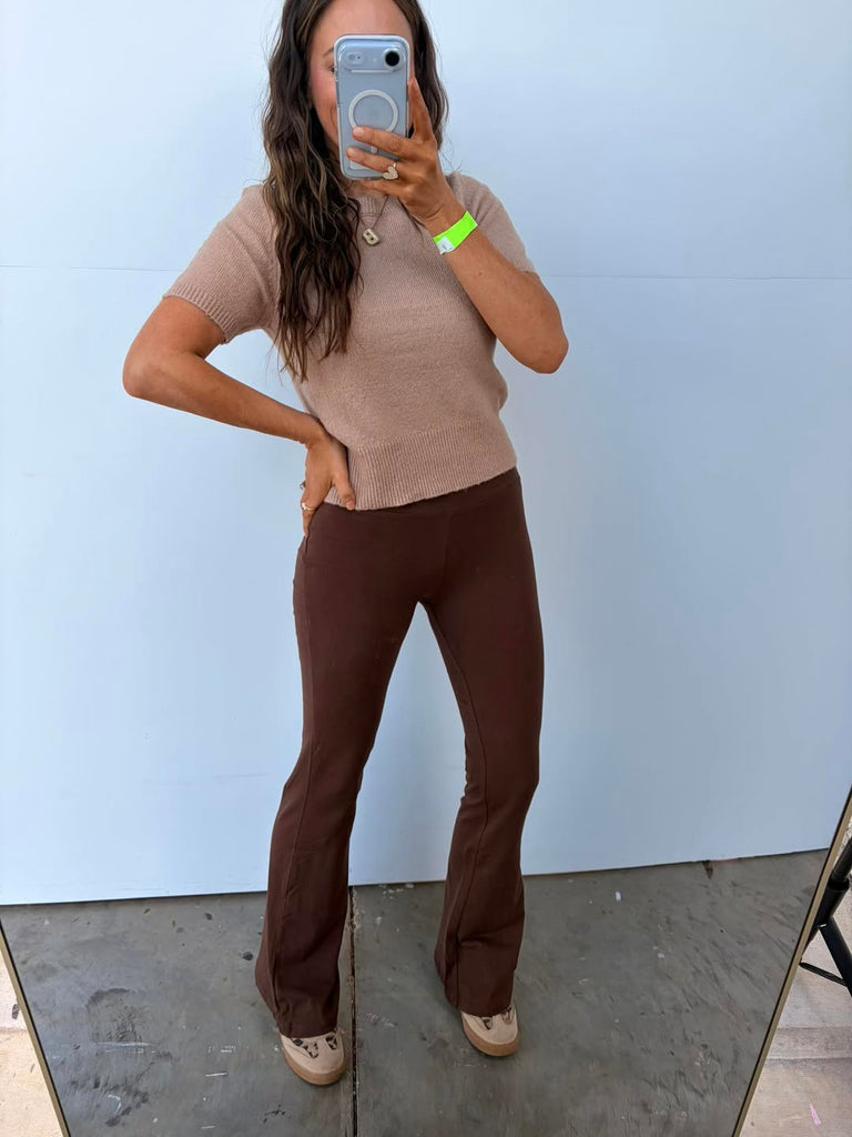 Fit & Flatter Yoga Pants - Brown