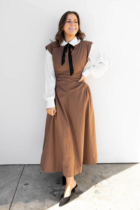Sweet Silhouette Dress - Brown