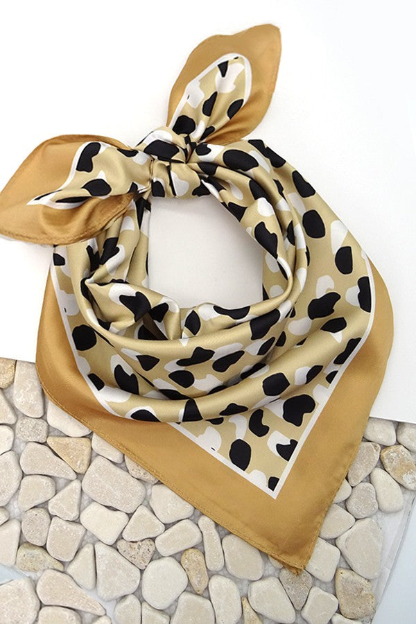 Little Dots Scarf