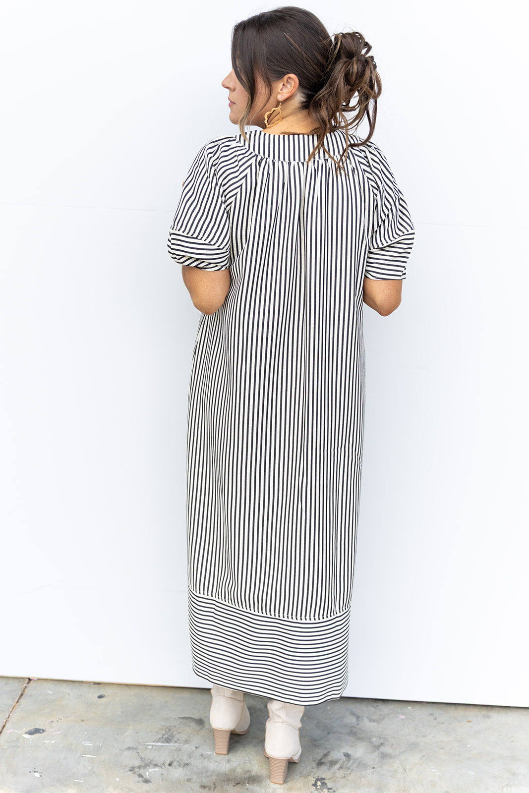 Striped Strolls - Black