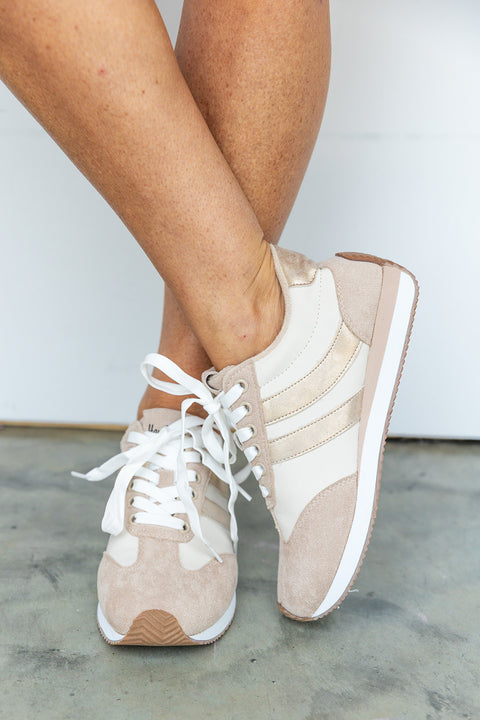 Jet Set Sneaker - Sand