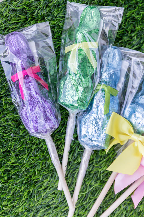 Vintage Easter Bunny: Milk / Pastel