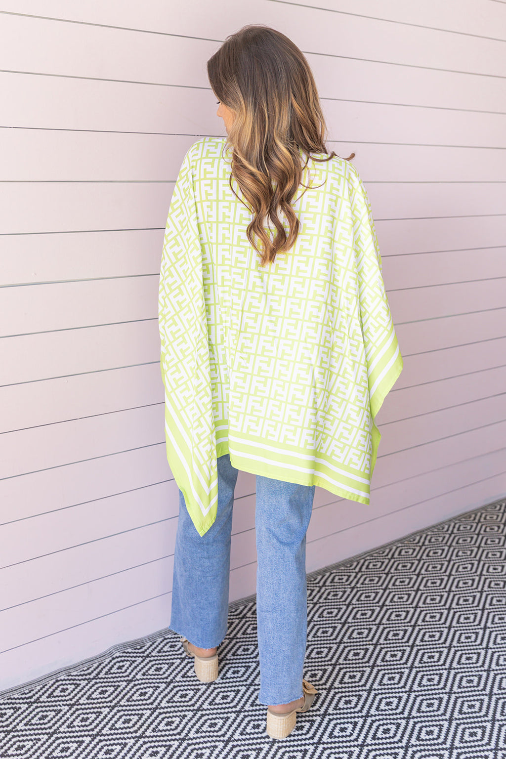 Chasing Geos Poncho