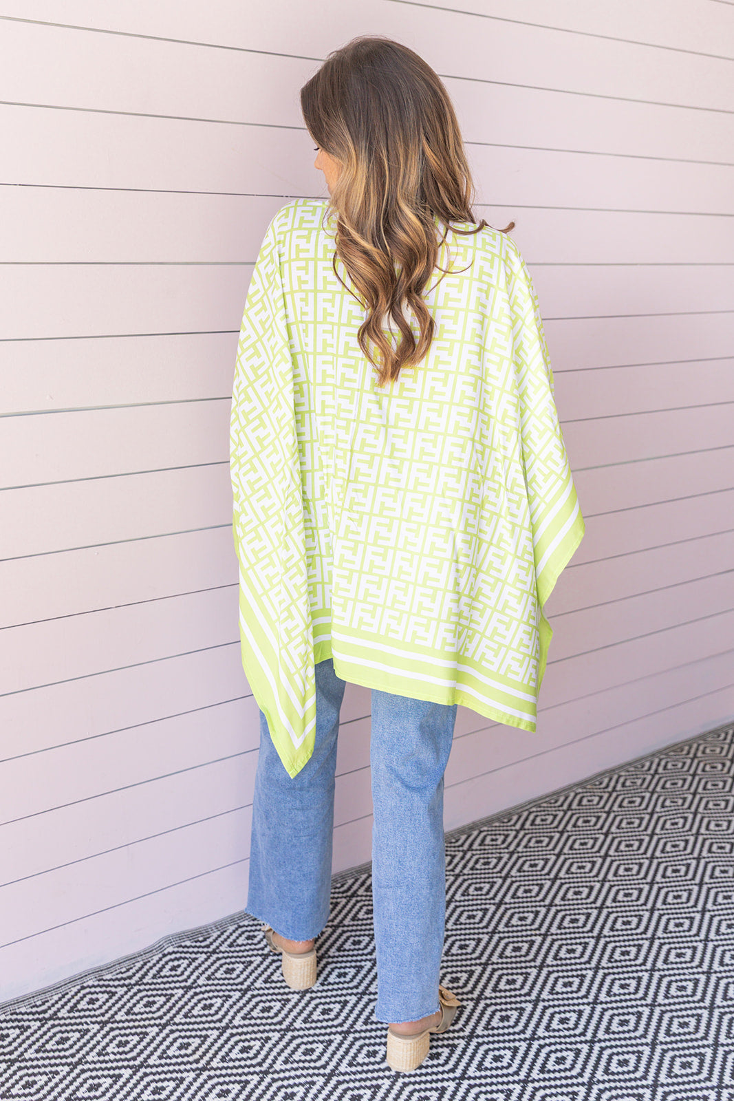 Chasing Geos Poncho