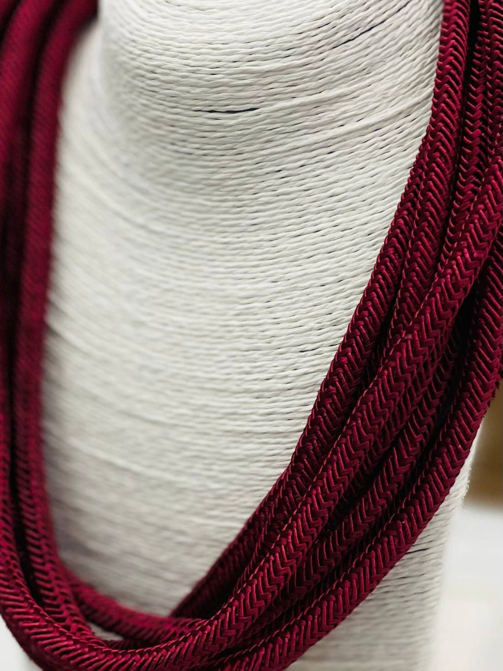 "Original" Slub 8-Strand Necklace (bordeaux)