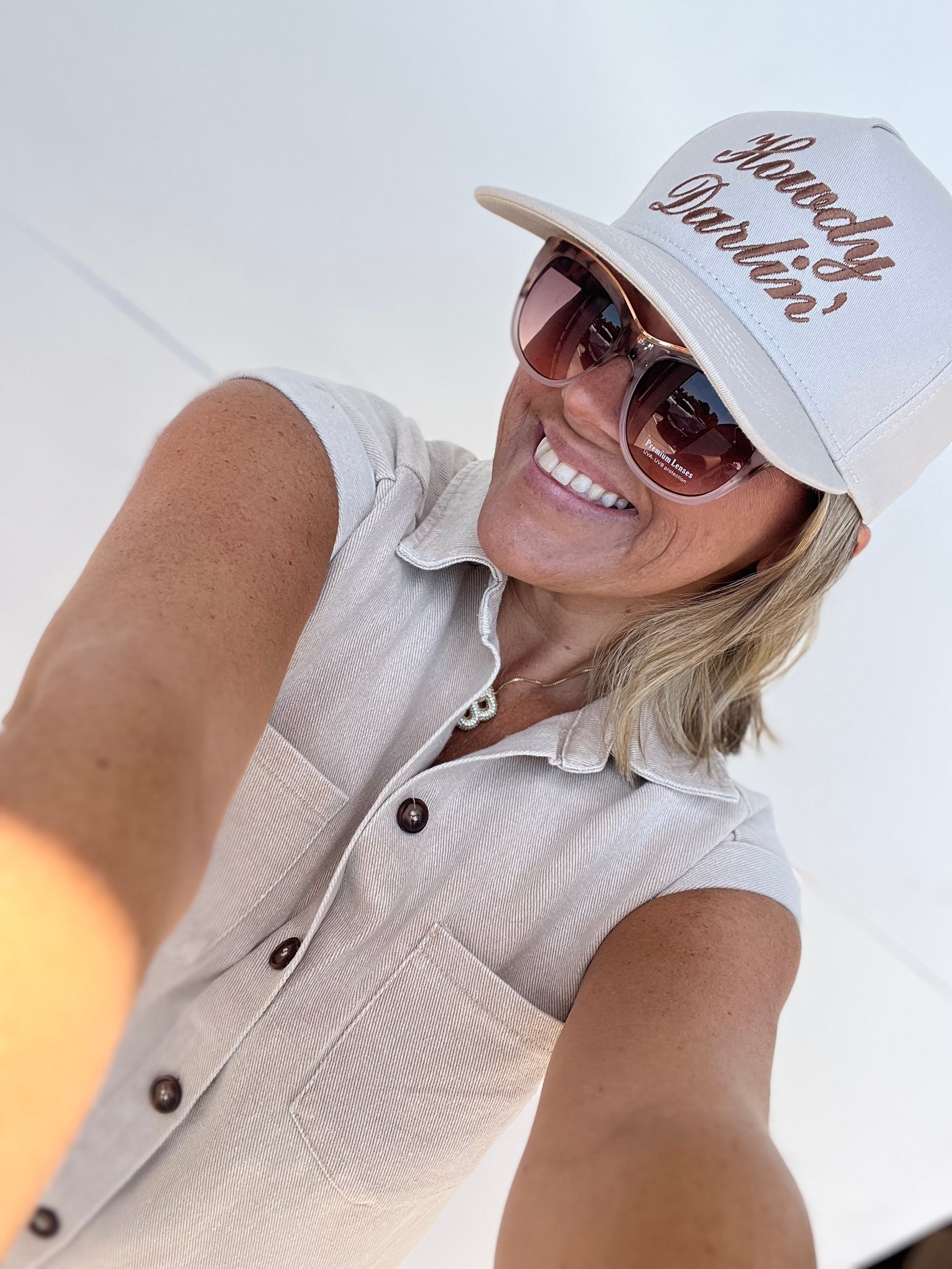 Howdy Darlin Trucker Hat - Tan