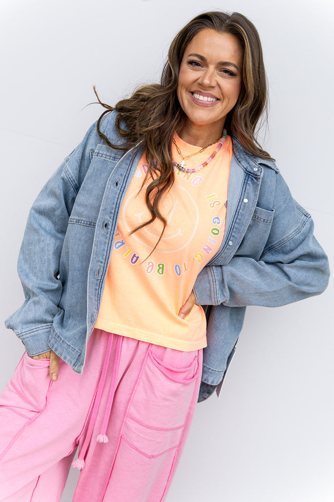 Everything is going to be alright Cropped Boxy - Neon Coral