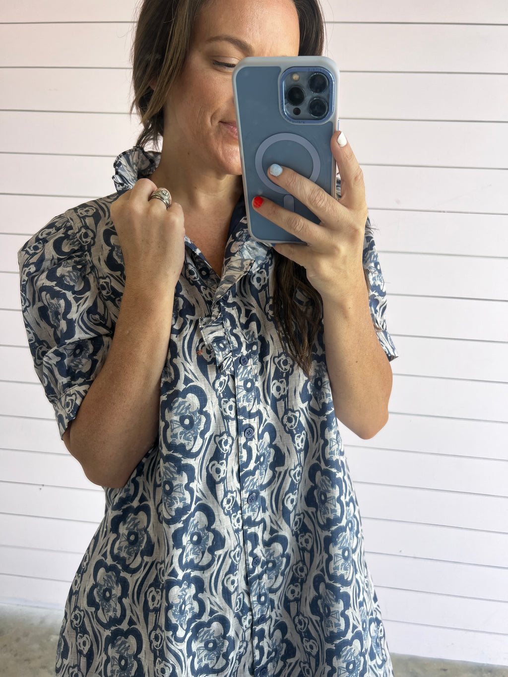 Wisteria Waves - Navy