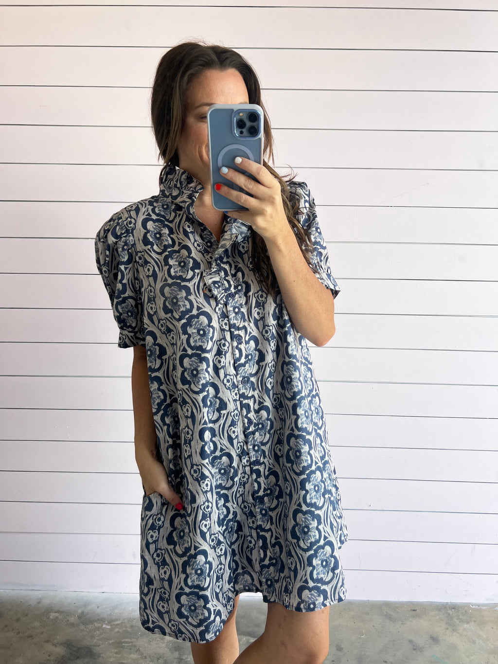 Wisteria Waves - Navy