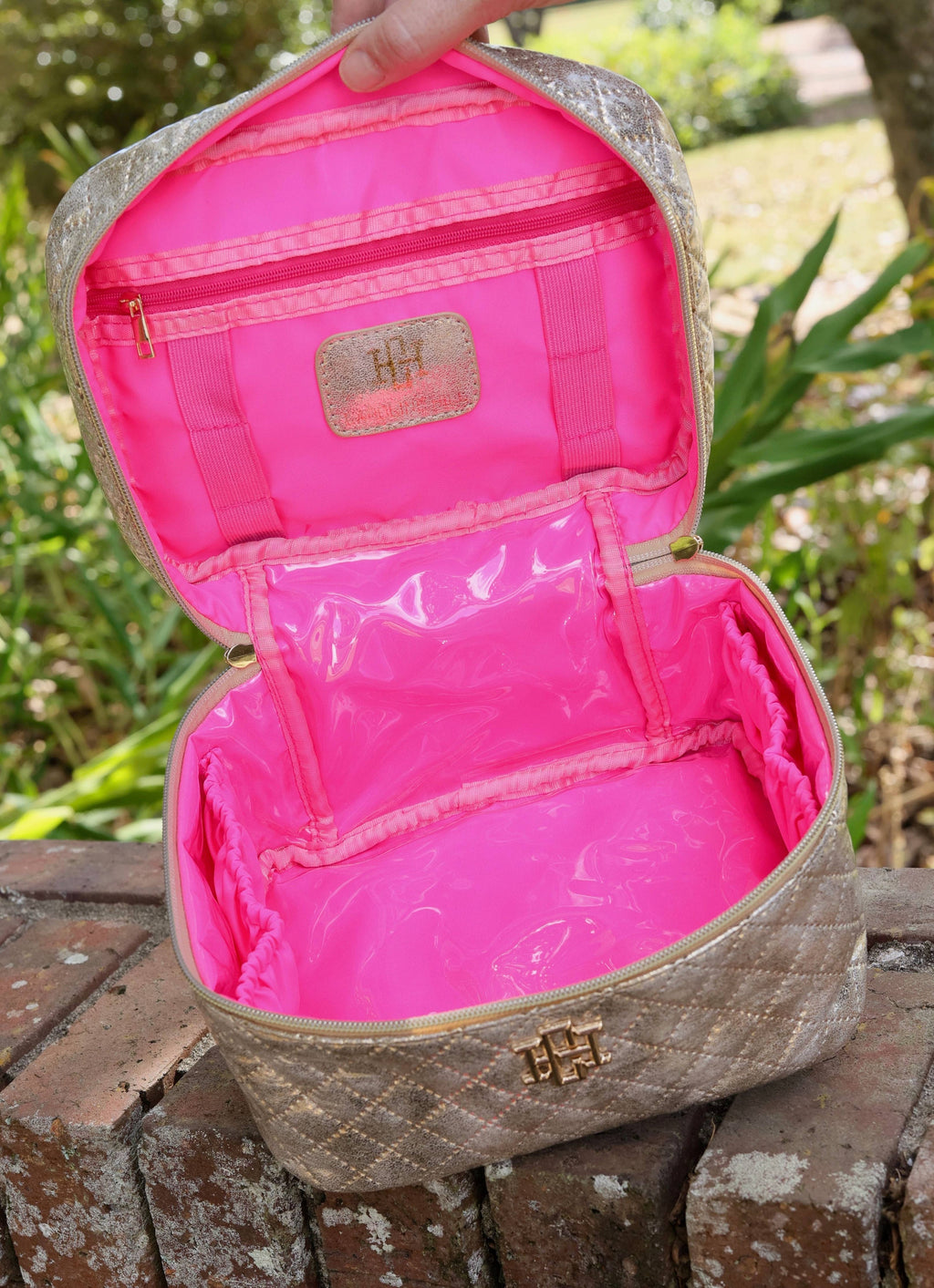 Hampton Train Case Champagne Pop - Caroline Hill