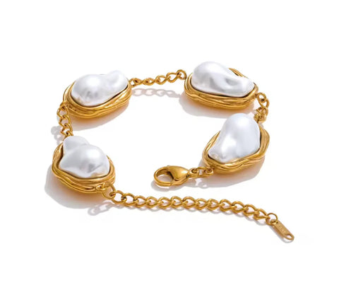 Maddie Pearl Bracelet